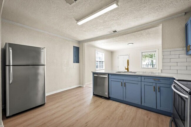 Building Photo - 981 McTyre Ct