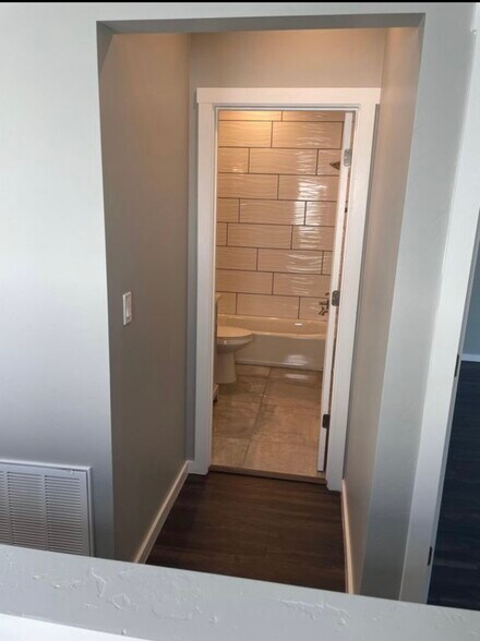 Building Photo - 840 Tijeras Ave NW