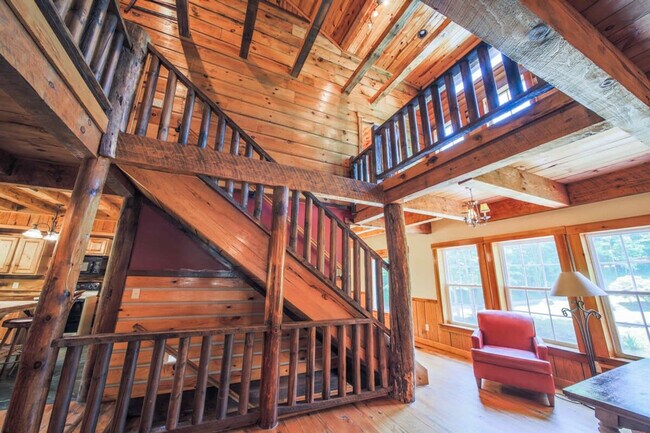 Building Photo - 195 Black Bear Dr