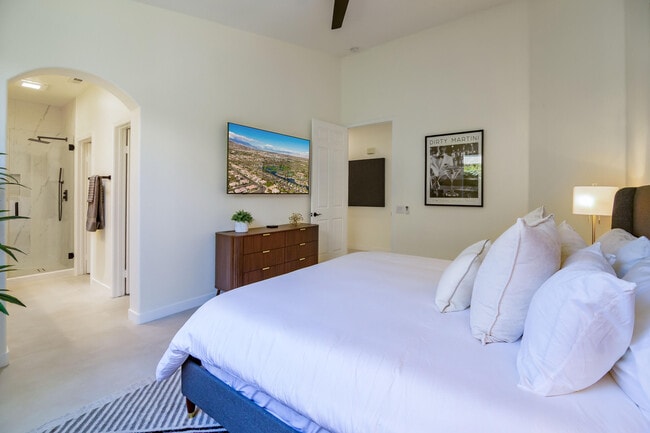 Building Photo - 67568 S Laguna Dr