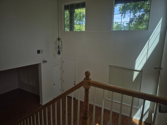 Building Photo - 190 Rockmont Cir