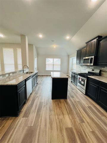 Building Photo - 337 Van Buren Dr