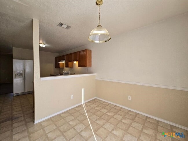 Building Photo - 2808 Leroy Cir