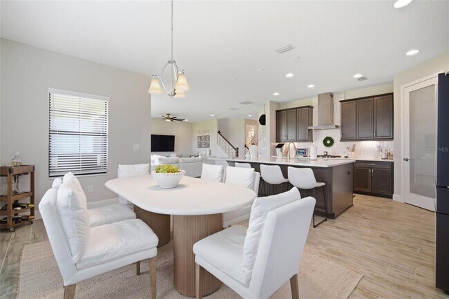 Building Photo - 6396 Roadstead Ct