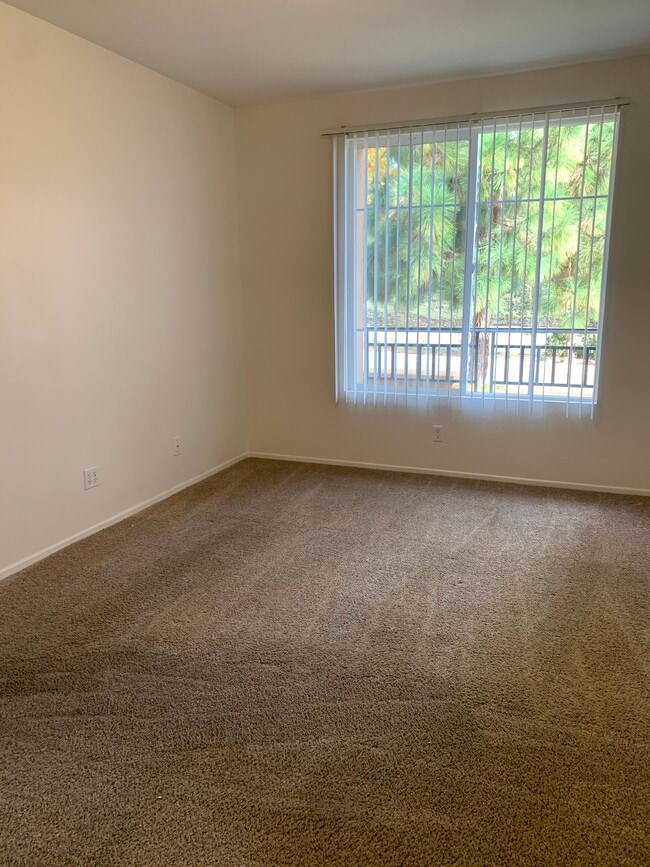 Building Photo - 12364 Carmel Country Rd