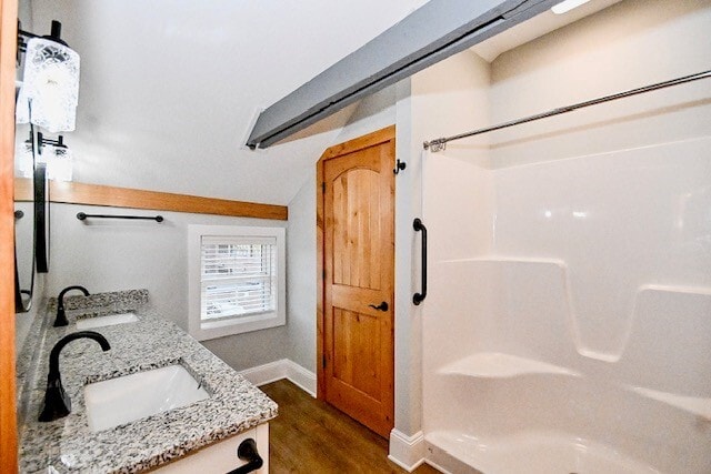 master bath with door to toilet room - 172 Diamond Ct SE