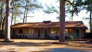 Building Photo - Hickory Hills