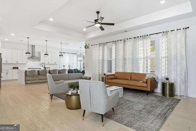 Building Photo - 415 Oakleigh Ave