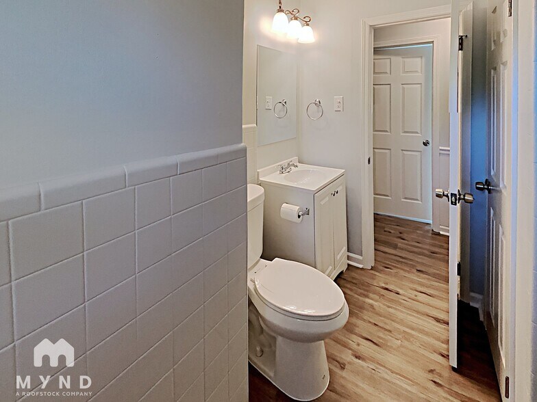 Building Photo - 6852 Cherry Cir