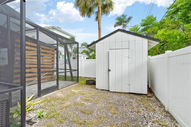 Building Photo - 3601 W Dale Ave