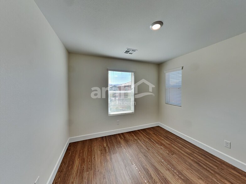 Building Photo - 9259 Baylee Bay Ct