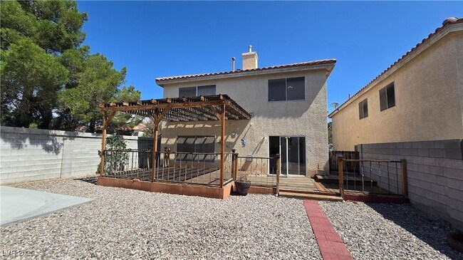 Building Photo - 9791 Sonora Bend Ave