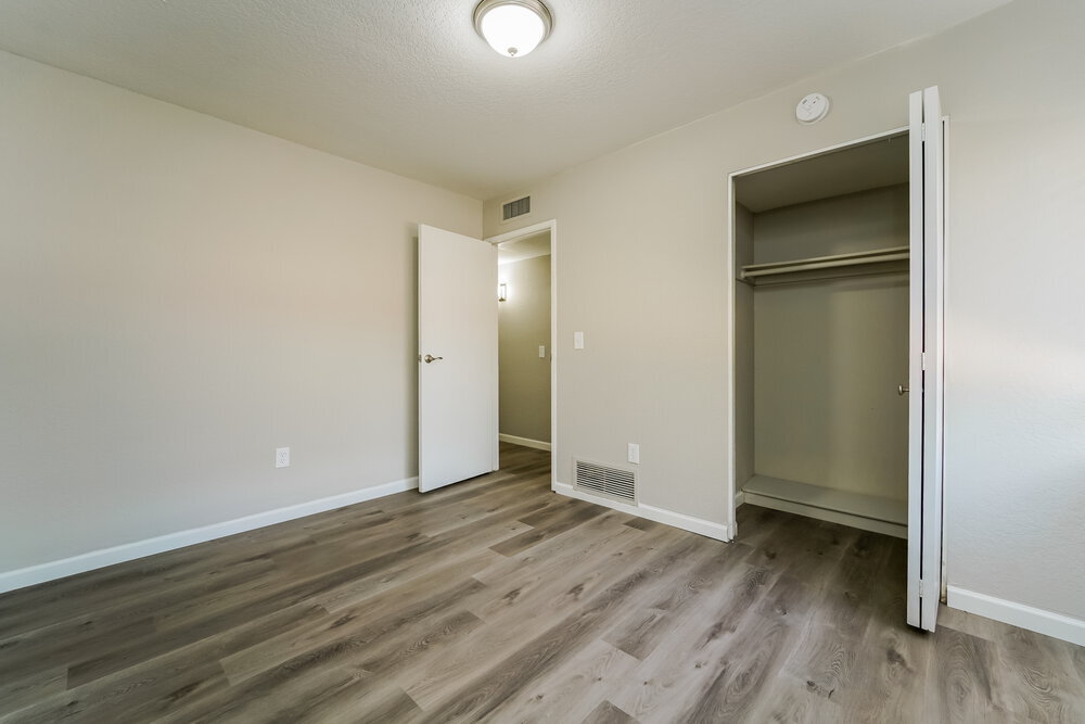 Building Photo - 10061 E Domenic Ln