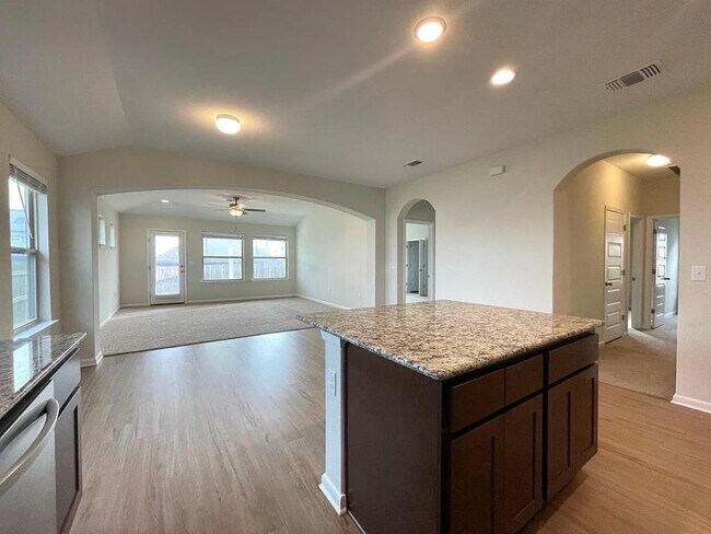 Building Photo - 9712 Grapevine Leaf Dr