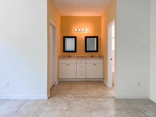 Building Photo - 13528 Perdido Key Dr