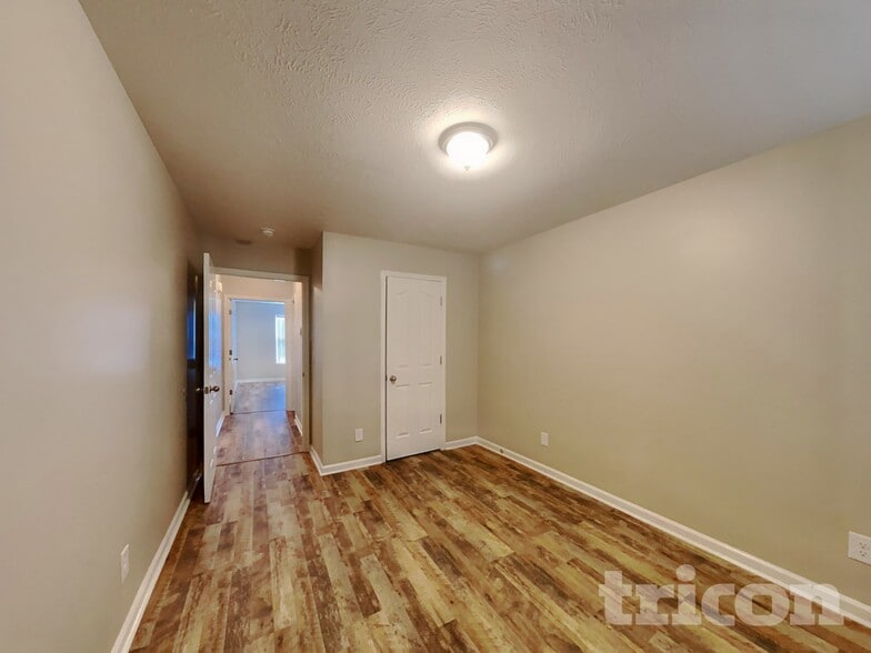 Building Photo - 1901 Susan Rd