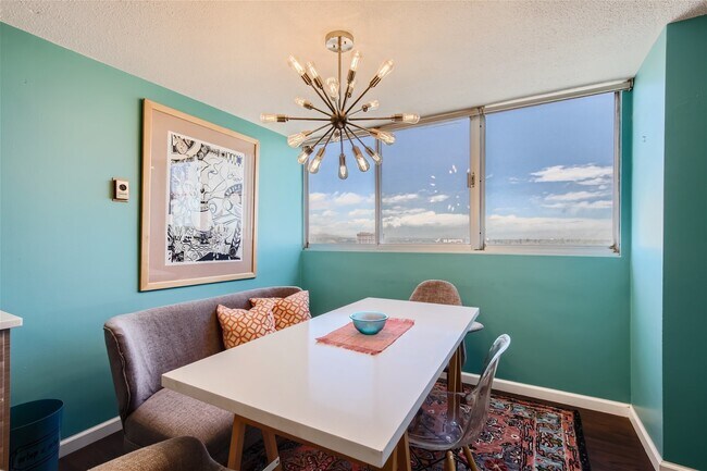 Building Photo - Stylish Downtown Denver Condo – Fully Furnished & Available Now!