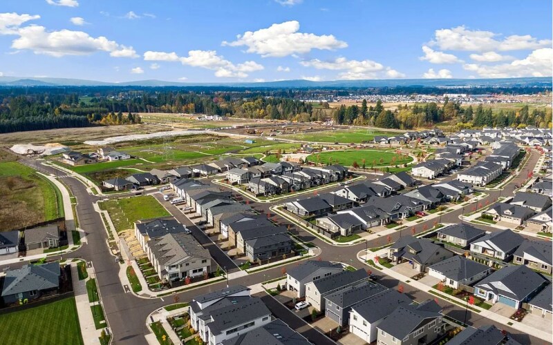 Building Photo - 8138 SE Reddington St