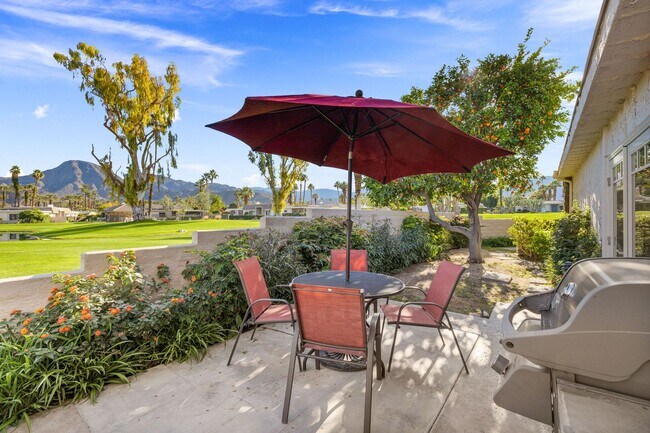 Building Photo - Luxury Golf Course Retreat in Indian Wells