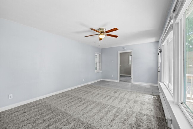Building Photo - Quaint 2 Bedroom 1 Bath Home in Henrico!!