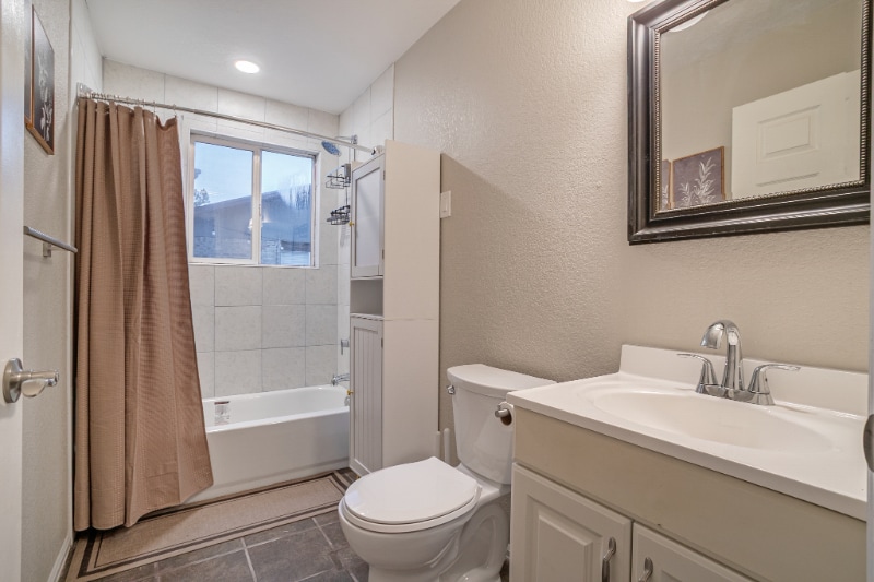 Building Photo - 13031 Dexter St