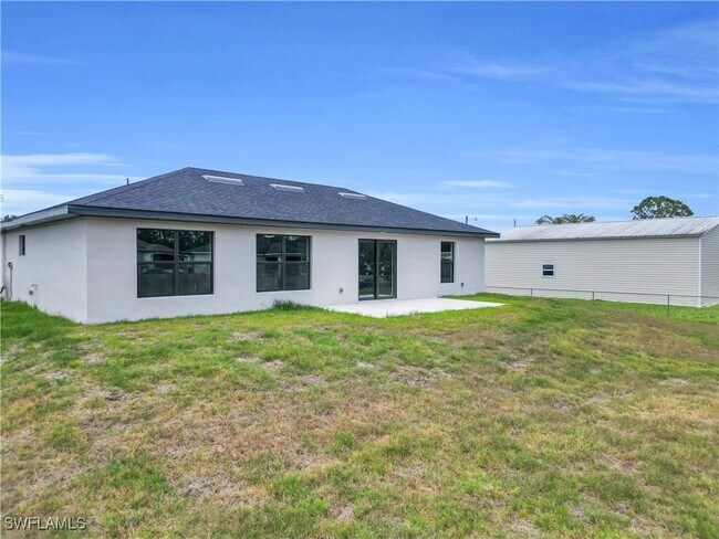 Building Photo - 3007 53rd St W