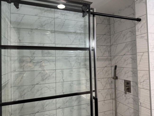 Building Photo - 6843 E Loma Land Dr