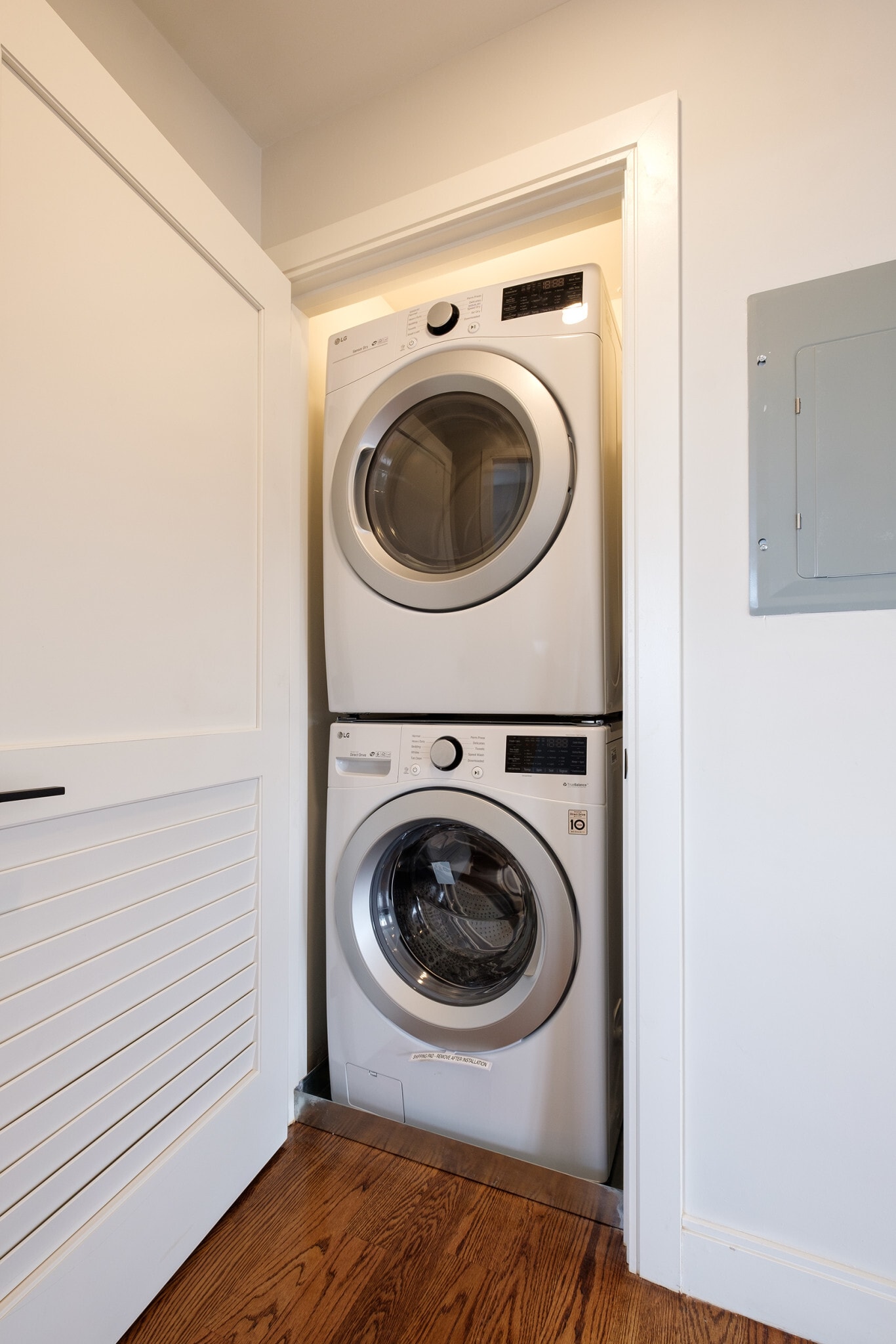 Building Photo - 7 Everett St