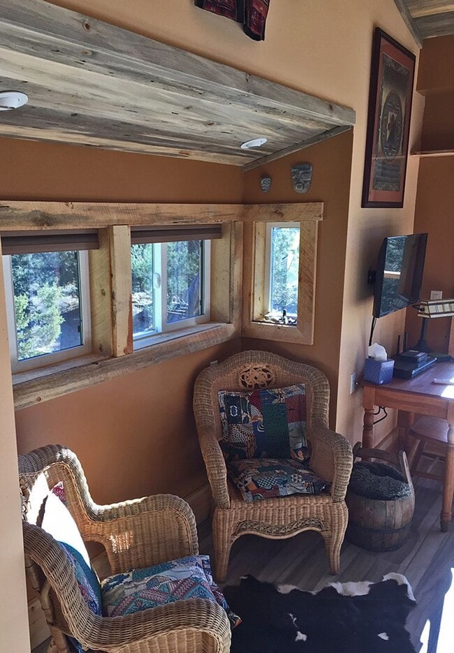 Building Photo - Tiny House Country Living