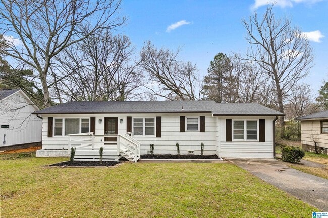 Primary Photo - 428 Orchid Rd