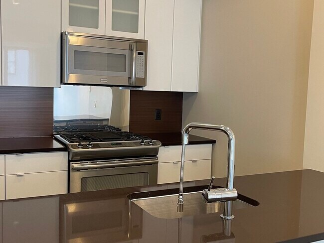 Building Photo - 257 Northampton St