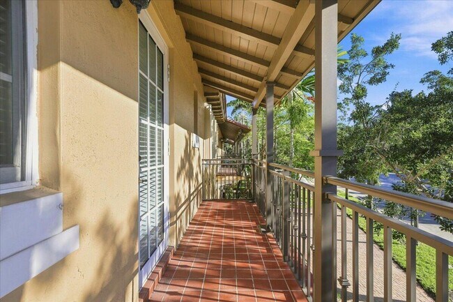 Building Photo - 701 SW 147th Ave