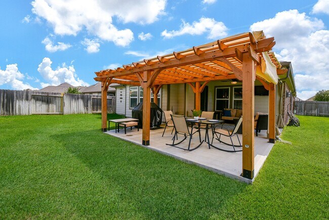 Building Photo - 31430 Stone Ridge Forest Dr