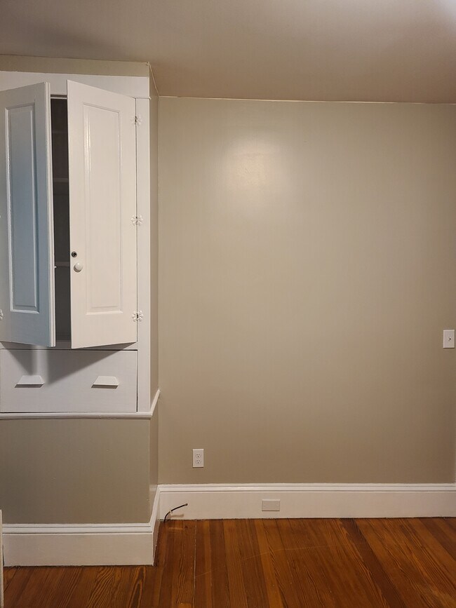 Building Photo - MENDON