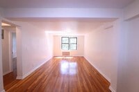 Building Photo - 1 bedroom in ELMHURST NY 11373