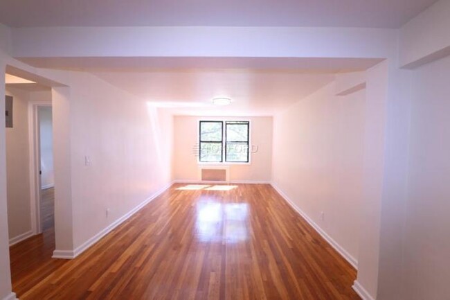 Primary Photo - 1 bedroom in ELMHURST NY 11373