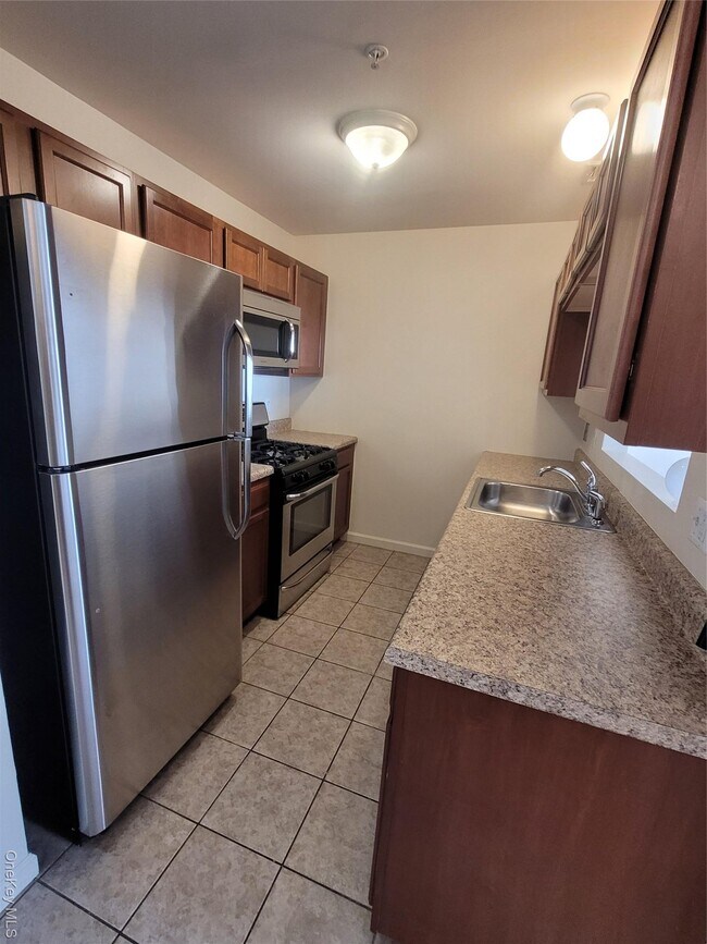 Building Photo - 123 Ruth Ct