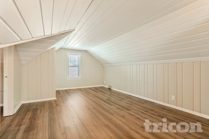 Building Photo - 2833 Louisiana Ave S