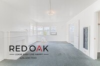 Building Photo - 909 1/4 S Kenmore Ave