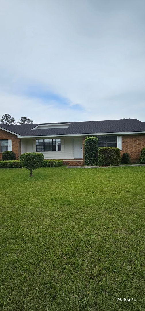 Building Photo - Lowndes County three bedroom home