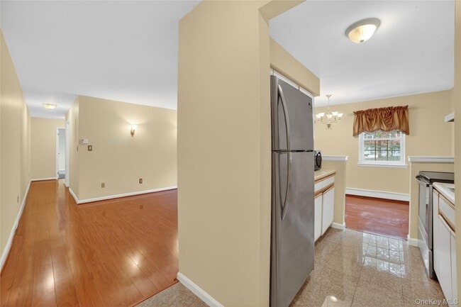 Building Photo - 107 Nottingham Rd