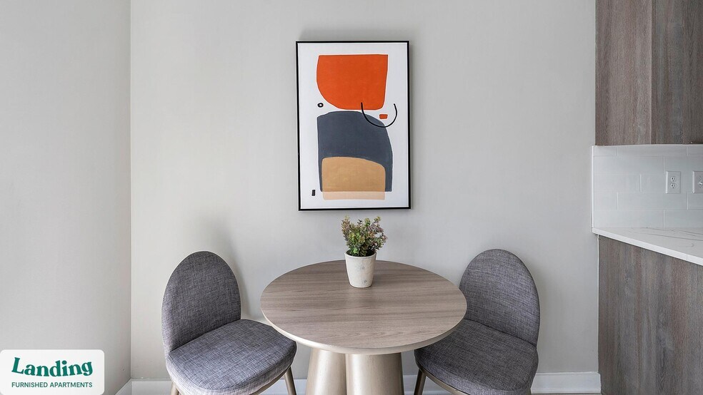 Building Photo - 600 19th St N