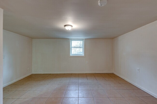 Building Photo - 2728 Nodyne Dr