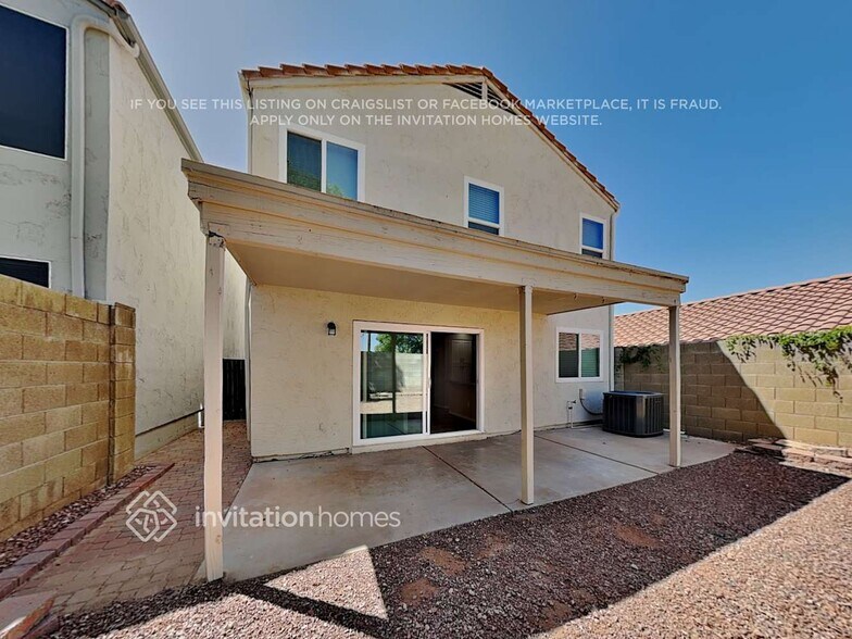 Building Photo - 2366 E Evans Dr