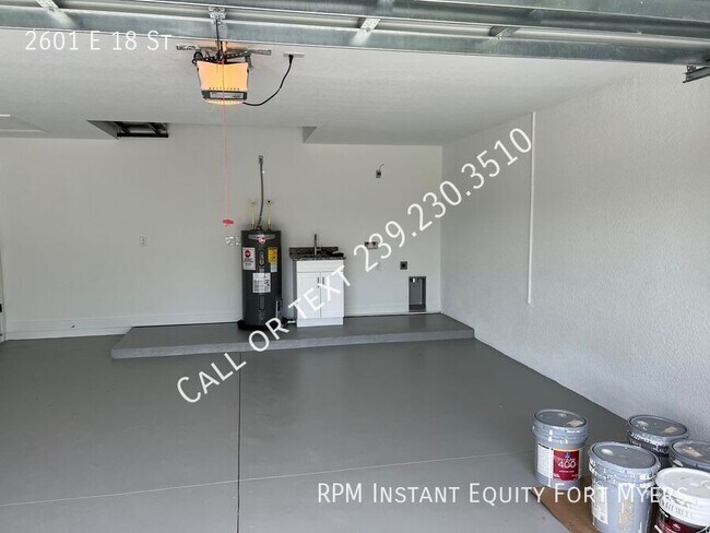 Building Photo - 2601 E 18th St