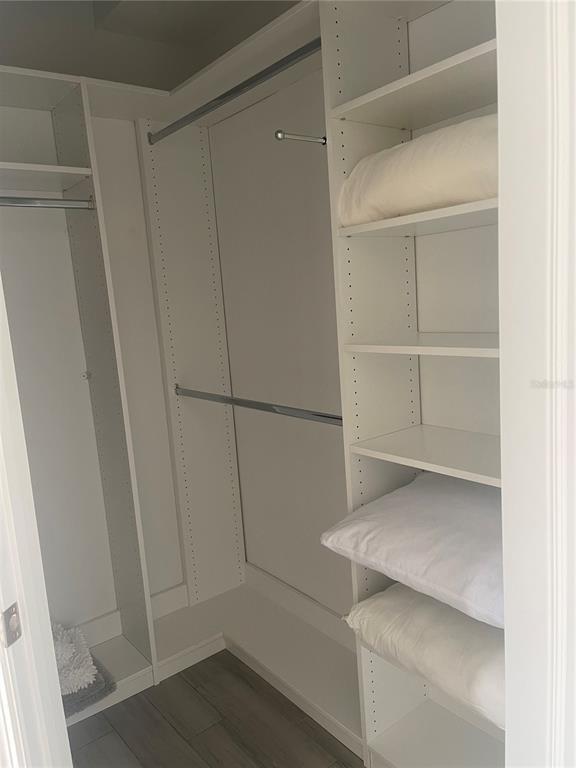 Building Photo - 15454 Markham Dr