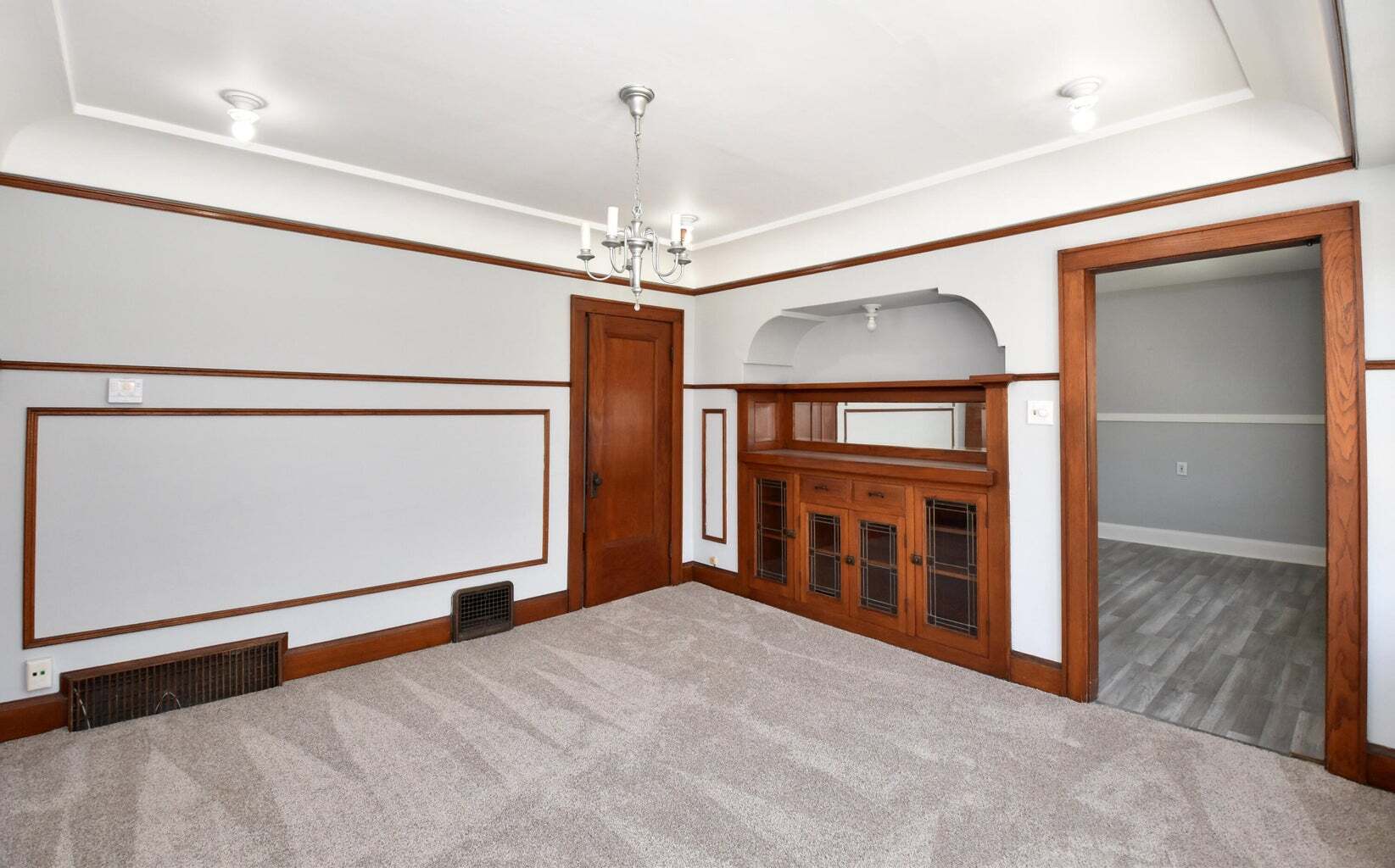 Building Photo - 5831 W Rogers St