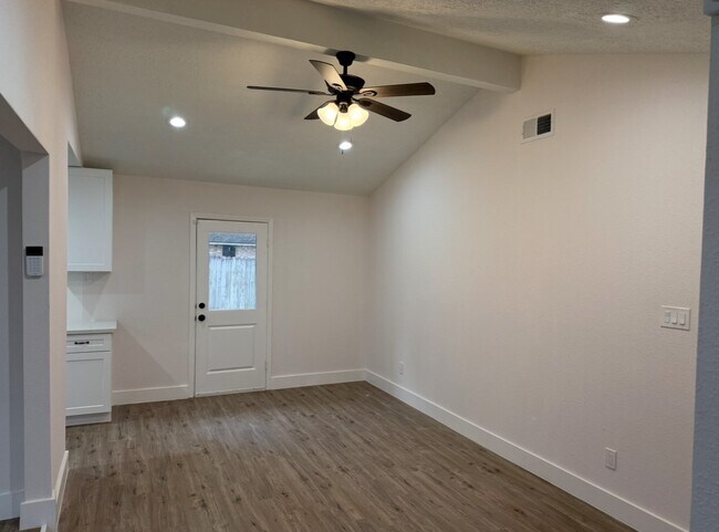 Building Photo - 16814 Barcelona Dr