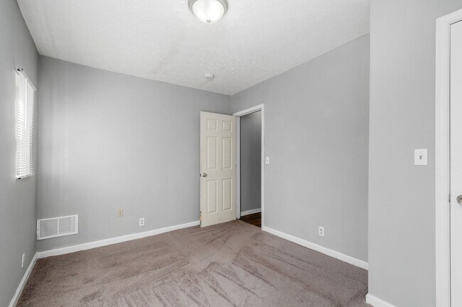 Building Photo - 78/80 Meek