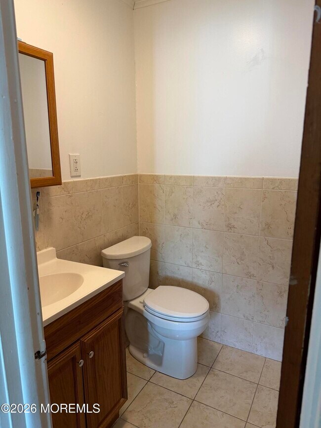 Building Photo - 28 New Monmouth Rd